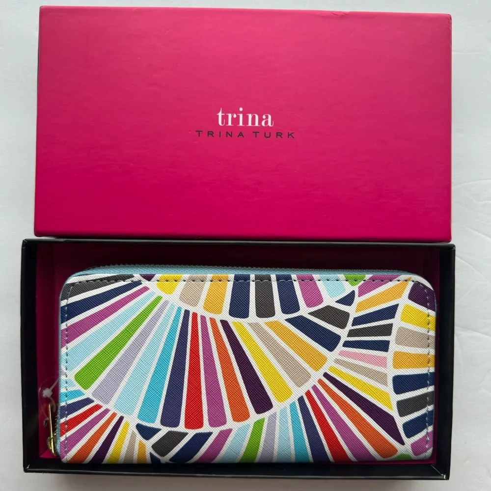 Trina Turk Multicolor Graphic Print Zip Around Wallet NWT Vegan Leather Designer